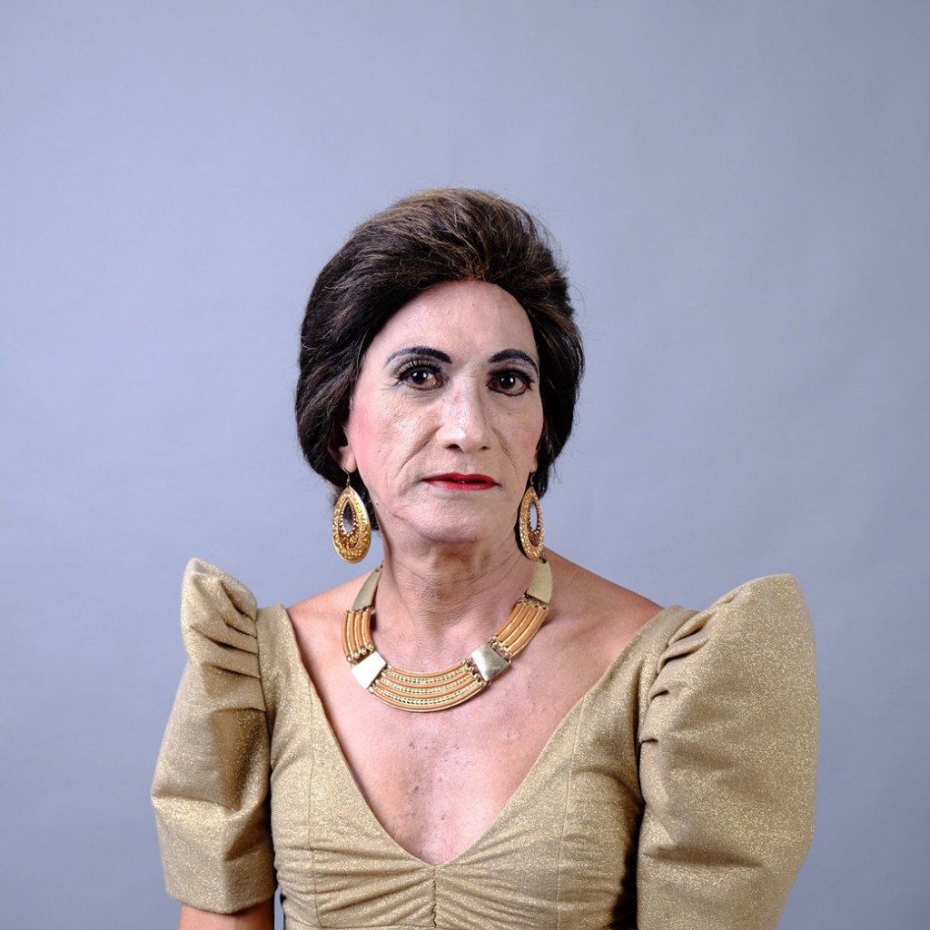 «Reyna Delas Flores»:  Коммуна пожилых  филиппинских ЛГБТ-див