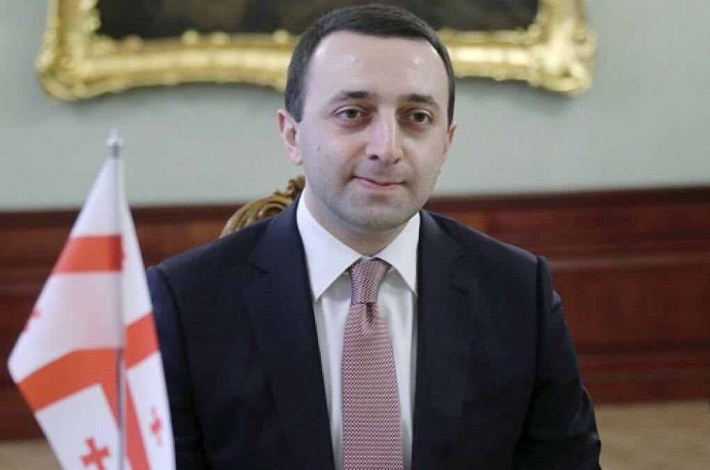 Премьер Грузии пообещал конституционно запретить однополые браки