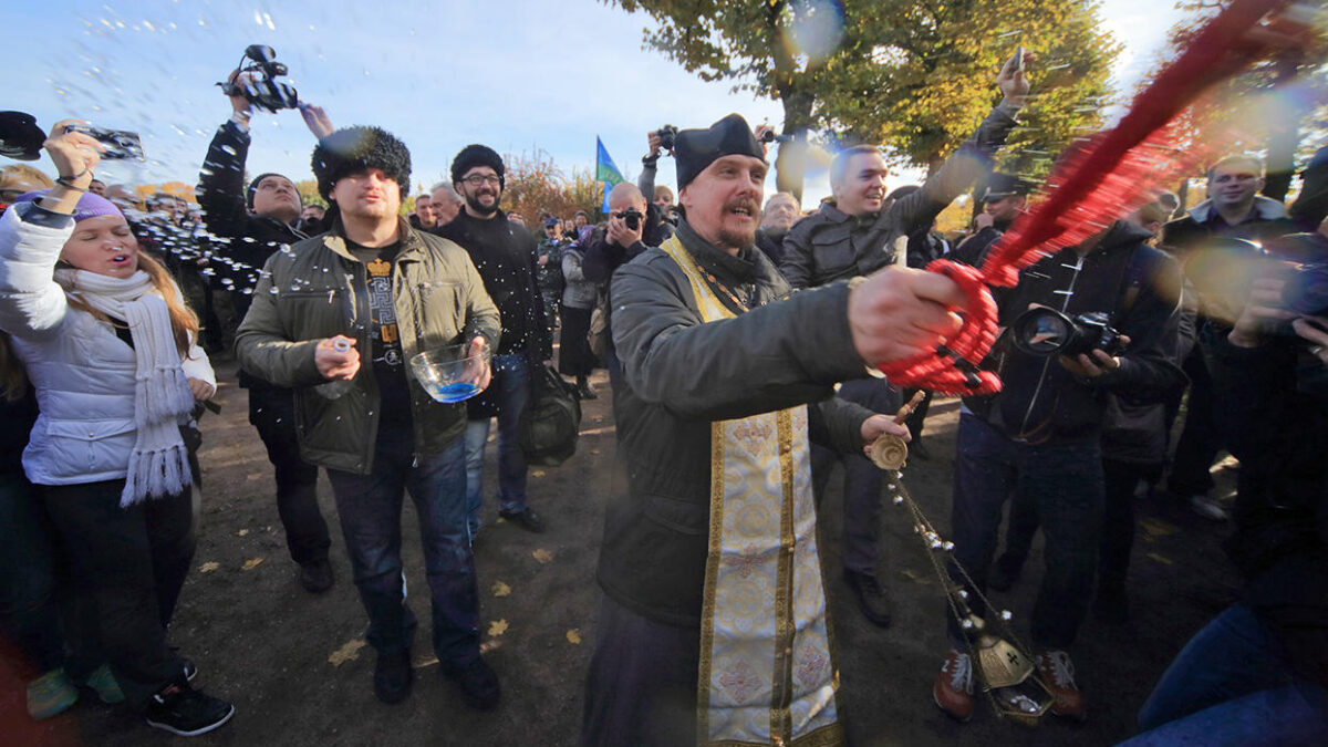 Очередные успехи общественности В Петербурге появились новые «охотники на геев»