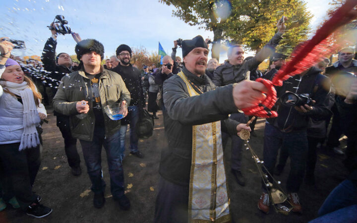 Очередные успехи общественности В Петербурге появились новые «охотники на геев»