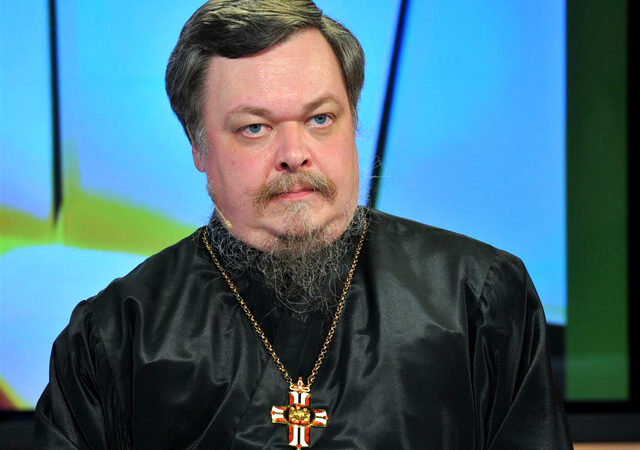 Гей-свадьба в МХТ вызвала скандал и критику со стороны РПЦ