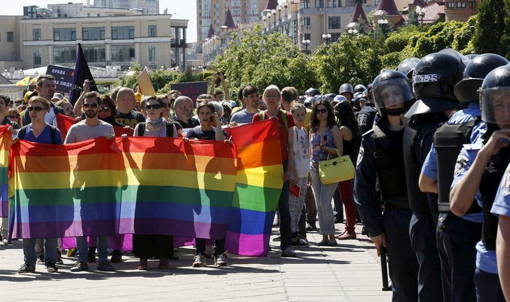 HRW: ситуация с правами для ЛГБТ в Украине становится лучше