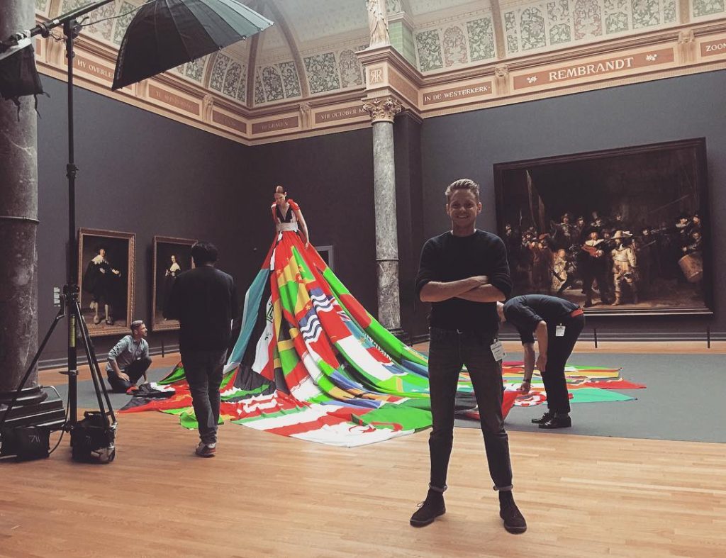 13694459_590233897768372_162993207_n