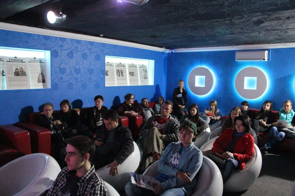 n2r-0mhh498-1024x682