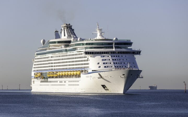 Круизы Royal Caribbean станут гей‑френдли