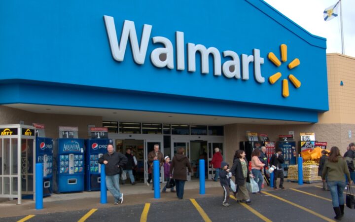 Wal-Mart заплатит $7,5 млн за дискриминацию работников-геев