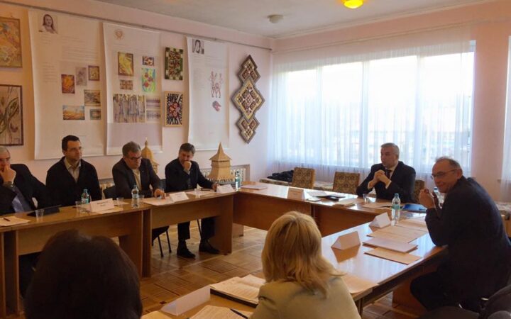 Буковинский ездит по Украине с агитацией за «традиционные семейные ценности»