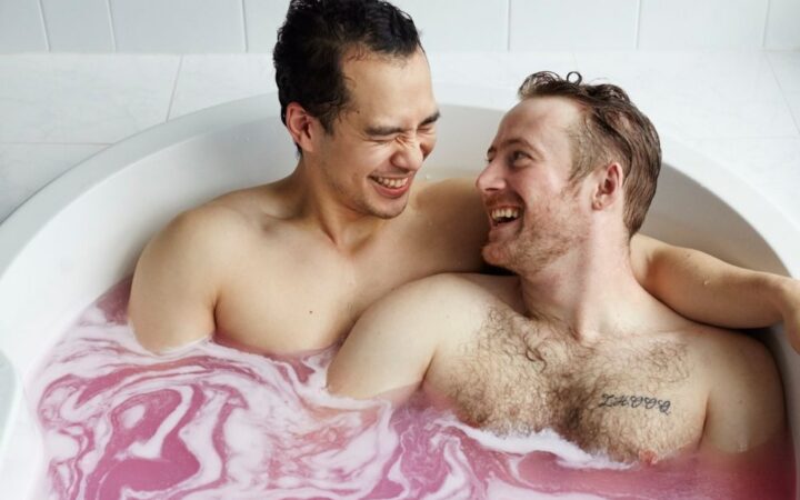 Косметика Lush использовала гей-пару в рекламе ко Дню святого Валентина