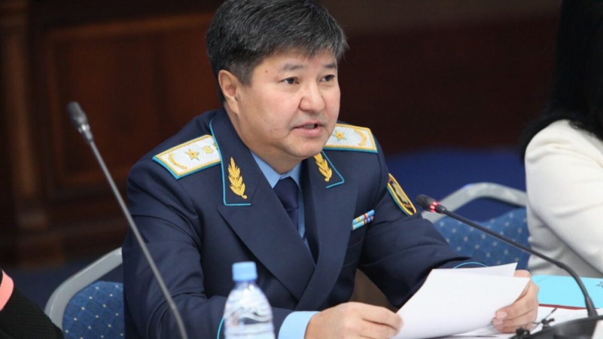 Геи и лесбиянки Казахстана рассказали генпрокурору о несправедливости