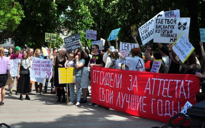 Монстрация в Одессе: «Мама, я не хочу носить платья!»