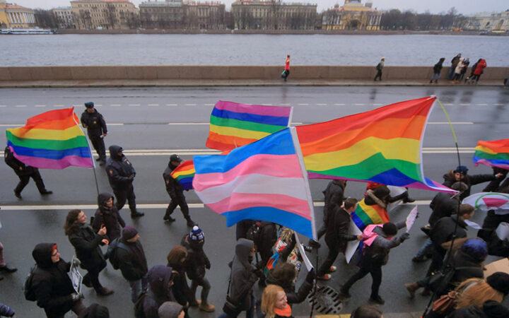 Активисты пытаются оспорить отказ властей Петербурга в проведении митинга под лозунгом превращения города “в центр европейского гей-туризма”