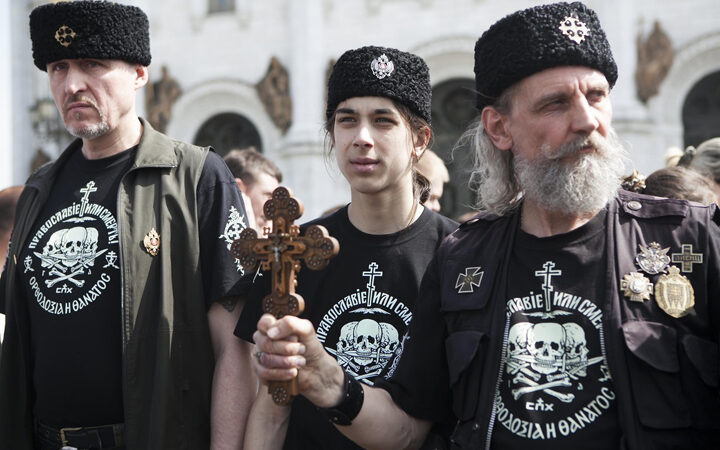 Православные активисты требуют запрета ВИЧ-профилактики среди подростков