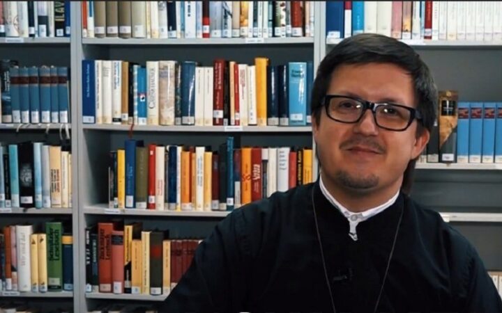 Сторонники священника Мелинти требуют аннулирования указа митрополии