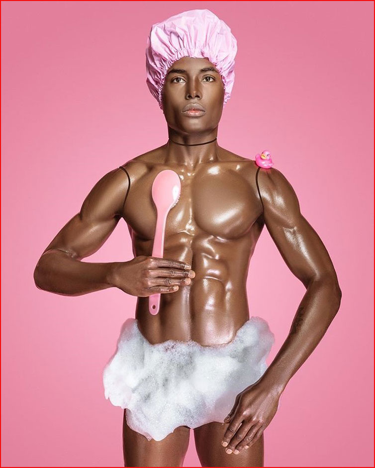 Фотосерия о Кене ломает пластиковые гей-стереотипы.