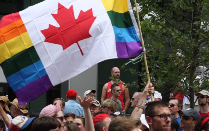 Полиция будет участвовать в прайде Pride Toronto