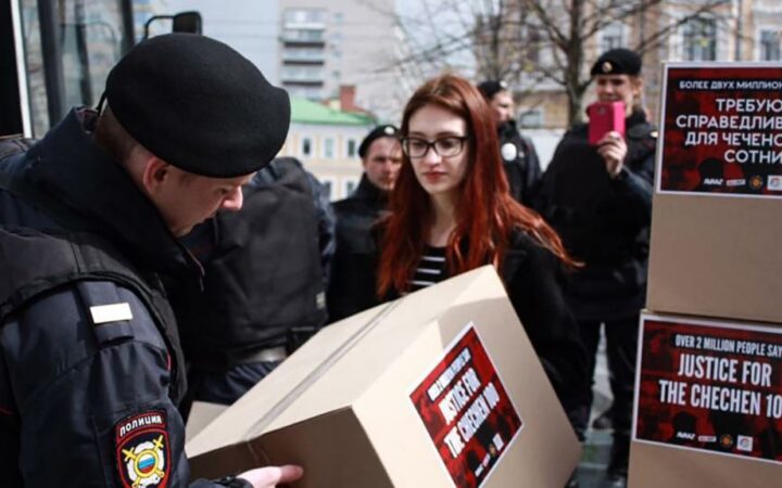 “Новая газета” сообщила о новых преследованиях ЛГБТ в Чечне