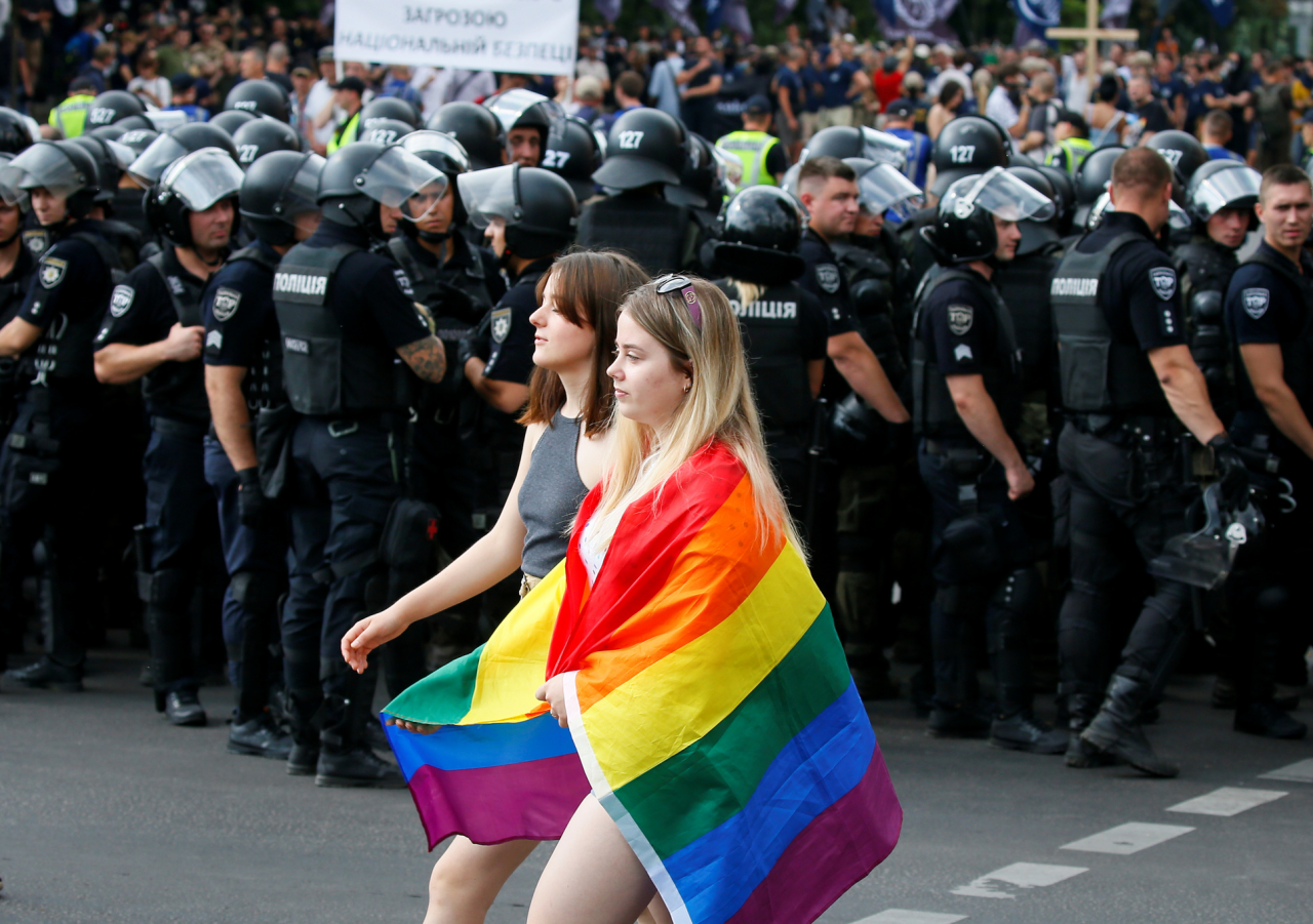 когда прошел гей парад на украине фото 48