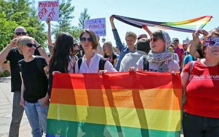 От парада до прайда. Как изменилось отношение украинцев к ЛГБТ-сообществу за годы проведения Марша равенства