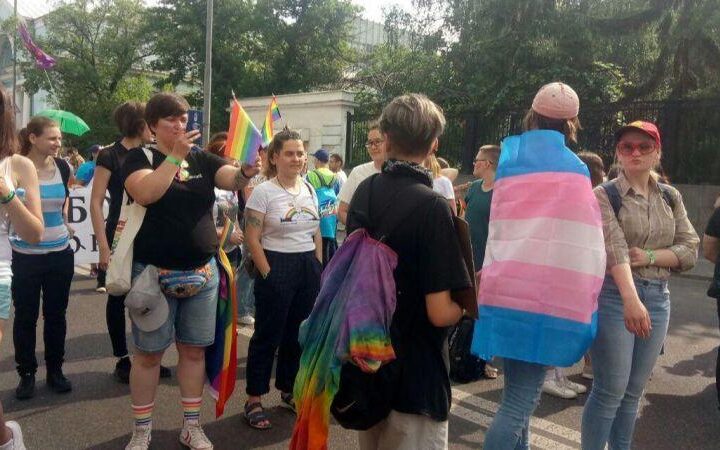 Противники Марша равенства пытались пронести на акцию фекалии в презервативах