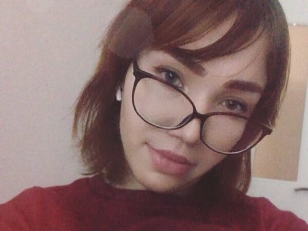 «Родители решили, что я буду мальчиком, и мне удалили женские органы»: как живет девушка-интерсекс из Иркутска