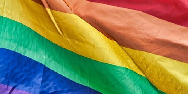 НДП и Зеленая партия Канады пообещали улучшить доступ к медицинской помощи и операциям для трансгендеров