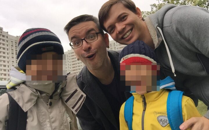 Московская гей-пара с детьми запросила политубежище в США
