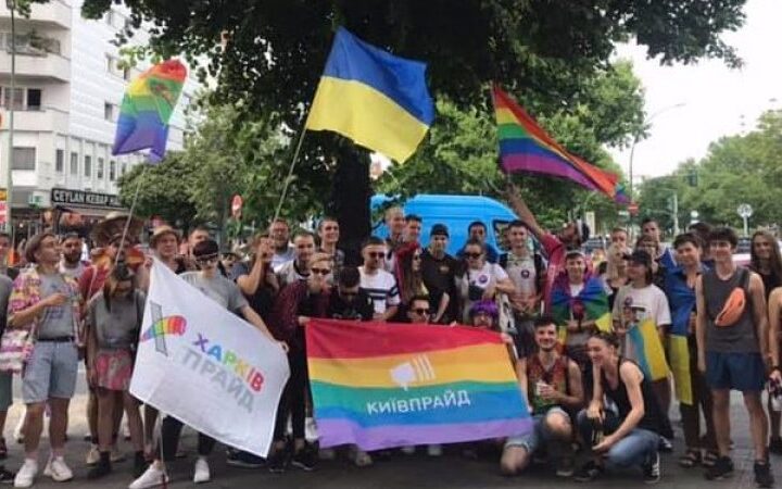 Кернес хочет запретить ЛГБТ-прайд в Харькове через суд