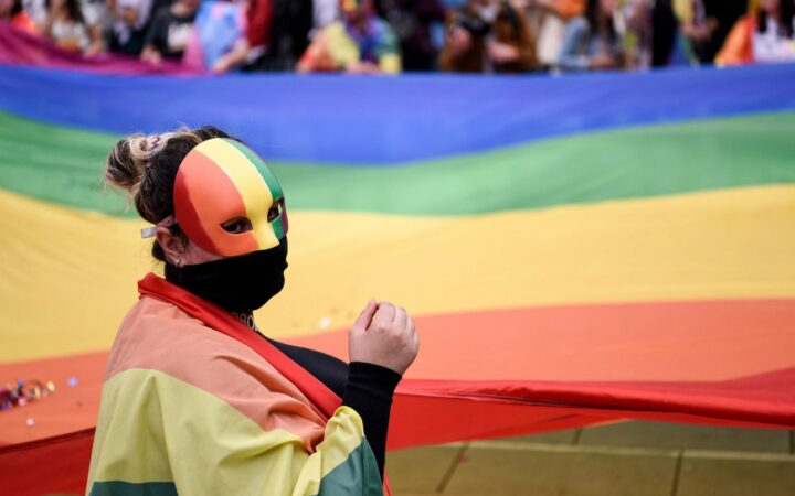 Лишь один из 600 игроков чемпионата Бразилии взял 24-й номер. Число ассоциируется с геями