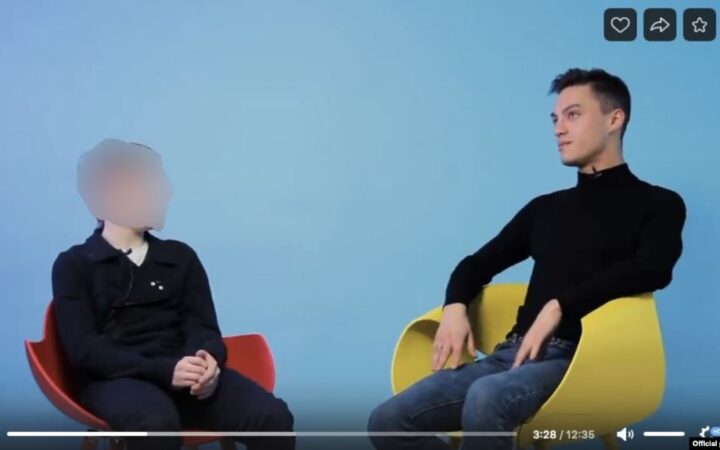 В России мать ребёнка, задававшего в YouTube гею вопросы, заявила об угрозах полиции