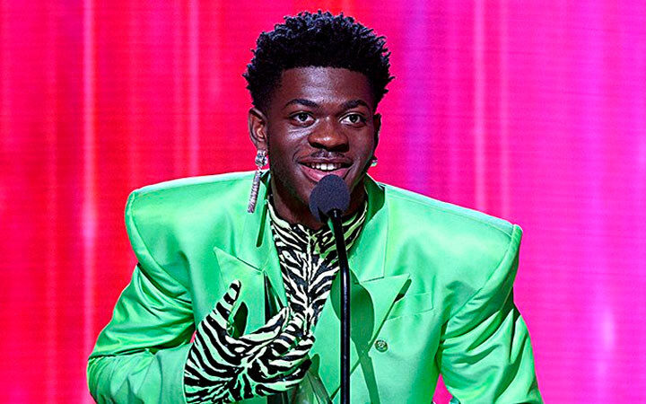 Lil Nas X пришел на каблуках за своей первой премией American Music Awards
