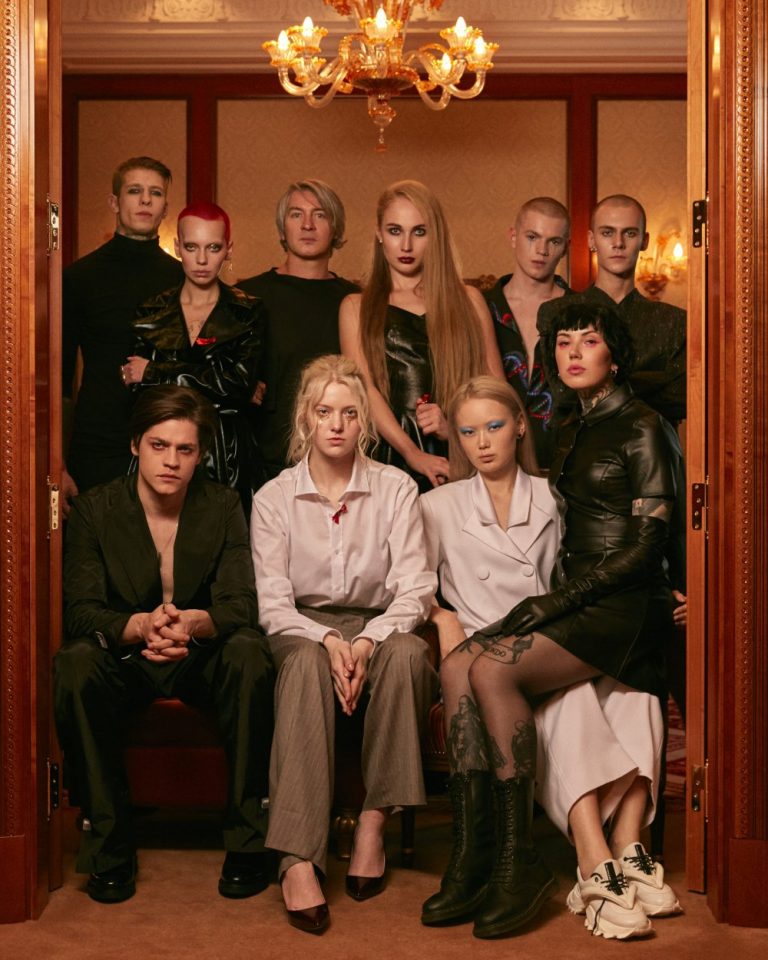 ЛГБТ-активисты и ВИЧ-положительные объединились в яркой фотосессии