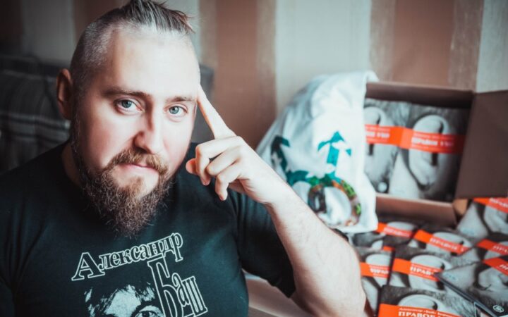 От гомофобии до поддержки ЛГБТ-сообщества. Как журналист из Заполярья меняет отношение к правам человека в регионе