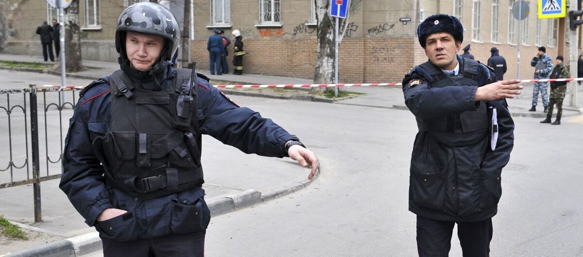 В РФ открыли уголовное дело из-за видео, где дети общаются с геем