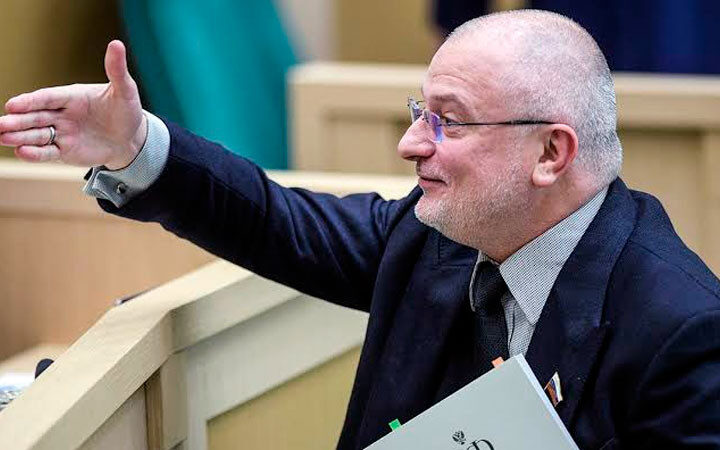 Однополые браки собираются запретить в преамбуле Конституции России