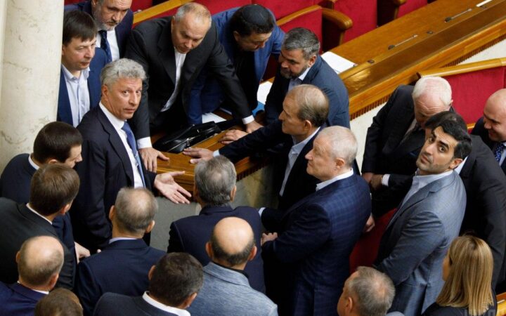 В “ОПЗЖ” предлагают сажать за “пропаганду нерождения детей” и “противоестественных” половых отношений