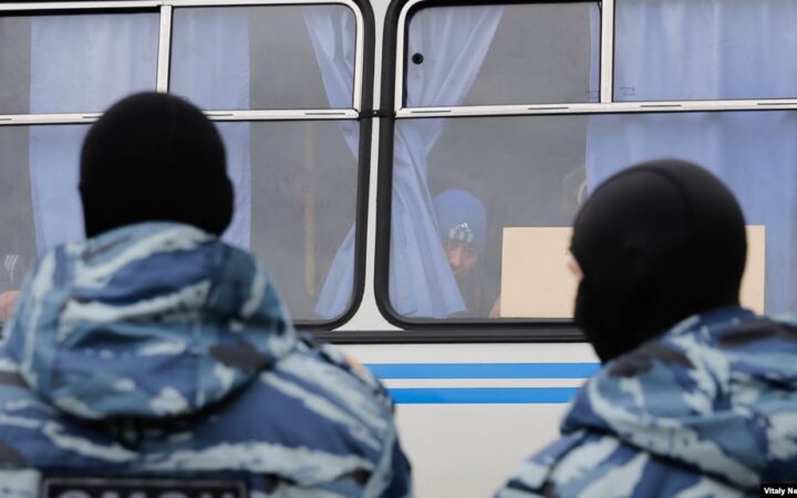“Либо посадят, либо убьют”. Гею отказали в убежище в России