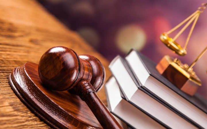 Суд Польши посчитал законными слова «геи усыновляют детей, чтобы насиловать»