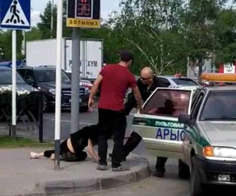 «Меня избили ни за что» — трансгендерная девушка, которую тащили за волосы по тротуару в Костанае, Казахстан, рассказала свою версию произошедшего