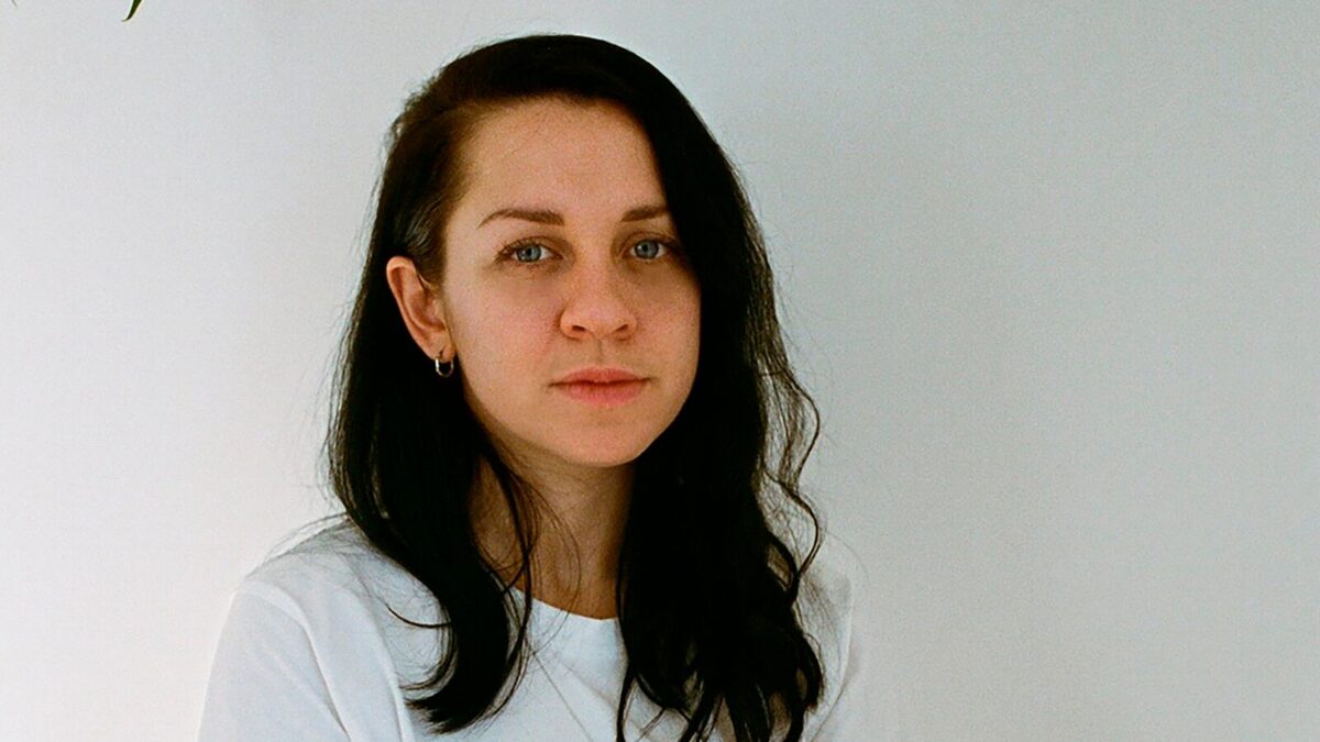 «Никогда ещё ЛГБТК-культура не была такой заметной»: интервью с писательницей Амелией Абрахам