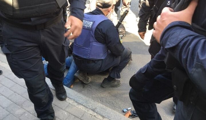 Во время ЛГБТ прайда в Запорожье активистов обстреляли из револьвера