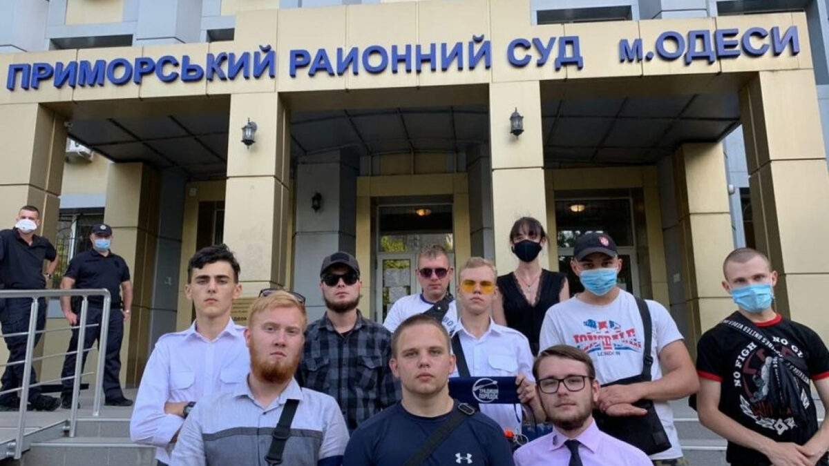 Большинство нападавших на ЛГБТ-марш в Одессе отделались штрафами, одному запретили выходить из дома по ночам