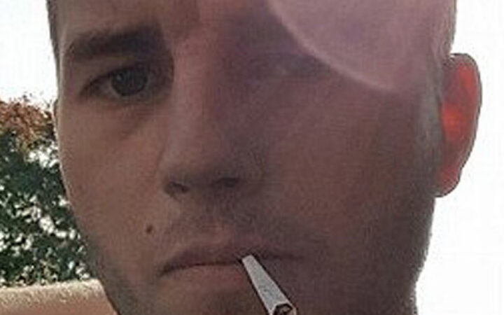 «Я совершал преступления, чтобы скрыть боль того, что я тайный гей»