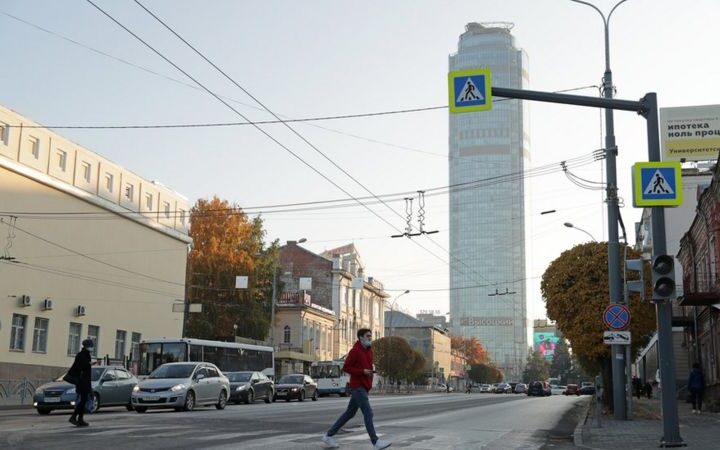 “Я просто лежал, несколько раз терял сознание”. В Екатеринбурге нападают на геев, но полиция расследует это как грабеж