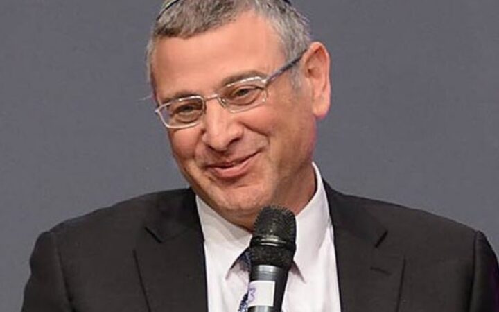 Ортодоксальный раввин Израиля: иудаизм не запрещает однополым парам строить семьи