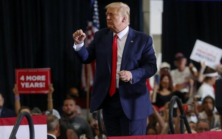 В финальном ролике перед выборами Трамп танцует под гимн ЛГБТ, а у Байдена все очень серьезно