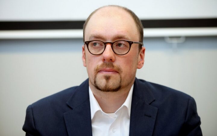 В Кенгарагсе (район Риги) на профессора РСУ напали — по его словам, из-за принадлежности к ЛГБТ