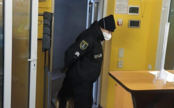 «Убить вас всех бомбой». В Николаеве злоумышленник «заминировал» офис ЛГБТ-сообщества