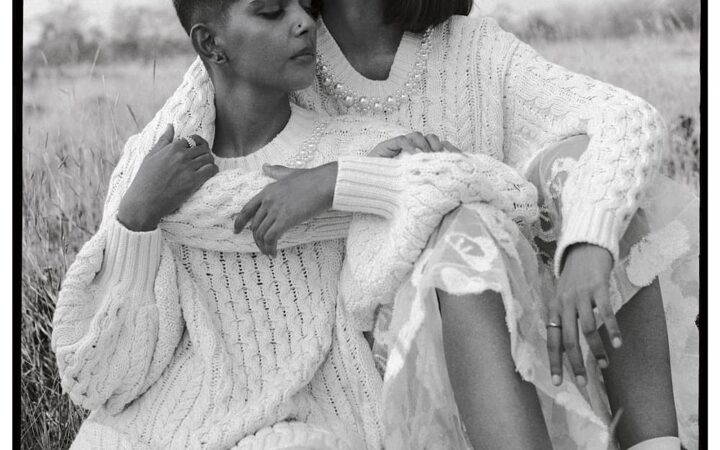 Впервые обложку Vogue украсила лесбийская пар