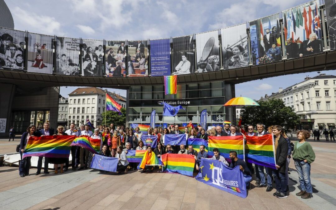 Европарламент поддержал усилия Украины на пути интеграции с ЕС и обратил внимание на защиту прав ЛГБТ