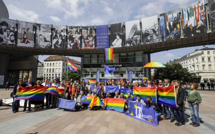 Европарламент поддержал усилия Украины на пути интеграции с ЕС и обратил внимание на защиту прав ЛГБТ